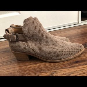 Dolce Vita booties